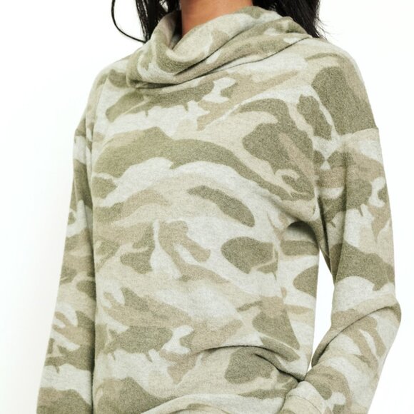 MYSTREE Camo Print Turtleneck Sweater, Green Beige, Cozy Knit Pullover - Picture 6 of 6